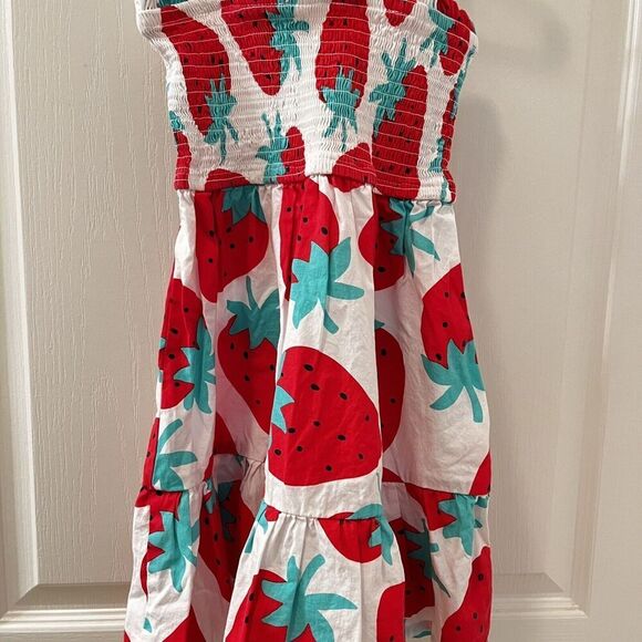 FabKids Smocked Strawberry Dress Girls Size Small 6-7 - Picture 8 of 11